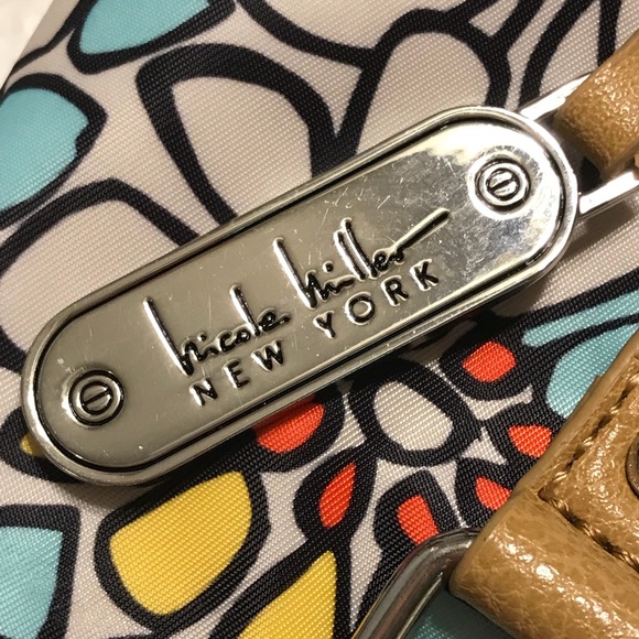 Nicole Miller Handbag - Picture 3 of 8